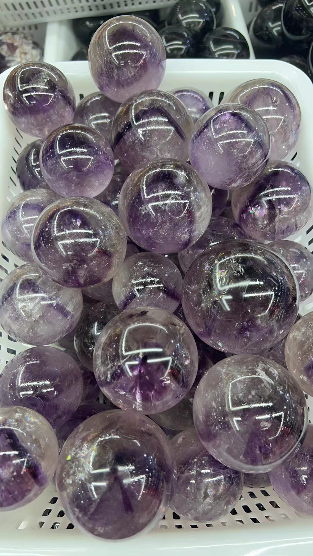 Pagoda Amethyst,Sizes 5-8 CM