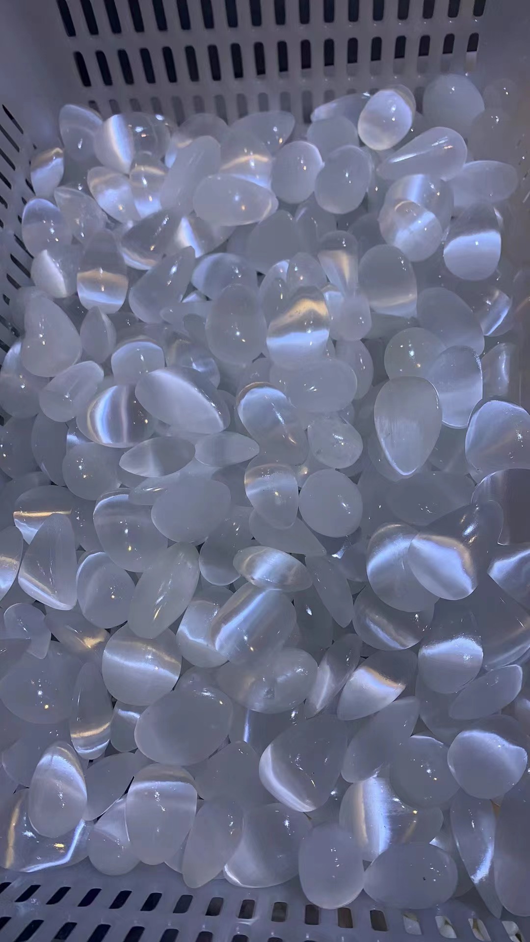 Selenite,Sizes 20-30 mm