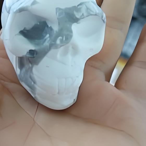 Howlite Skull