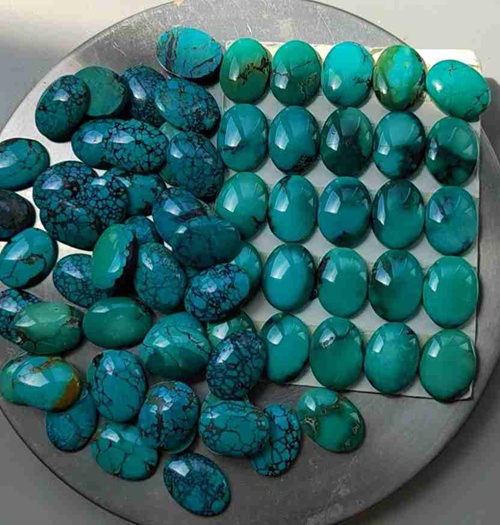 Turquoise Cabs Oval 12x16mm